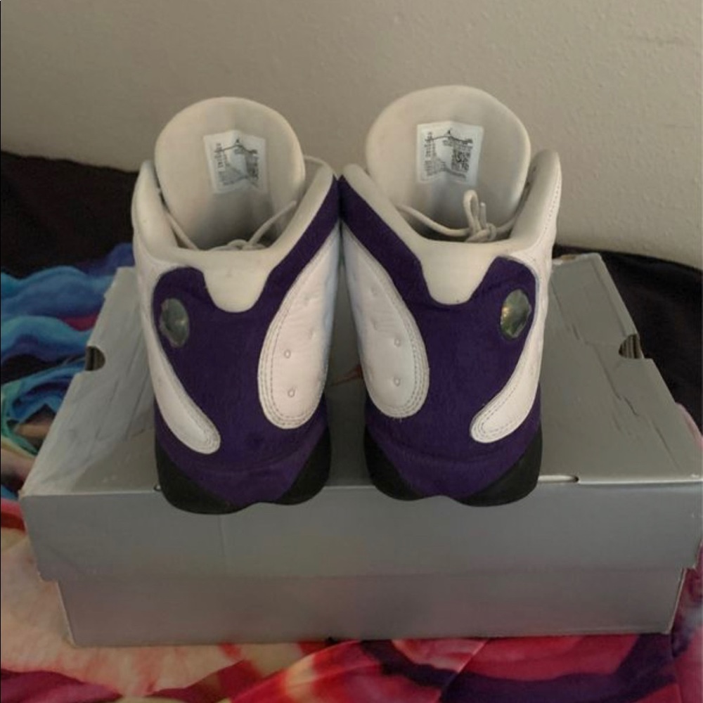 Jordan 13 Lakers (Size 10) - Picture 2 of 3